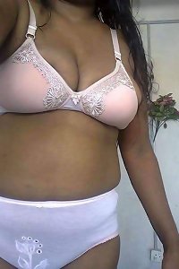 Aunty nirosha sri lanka